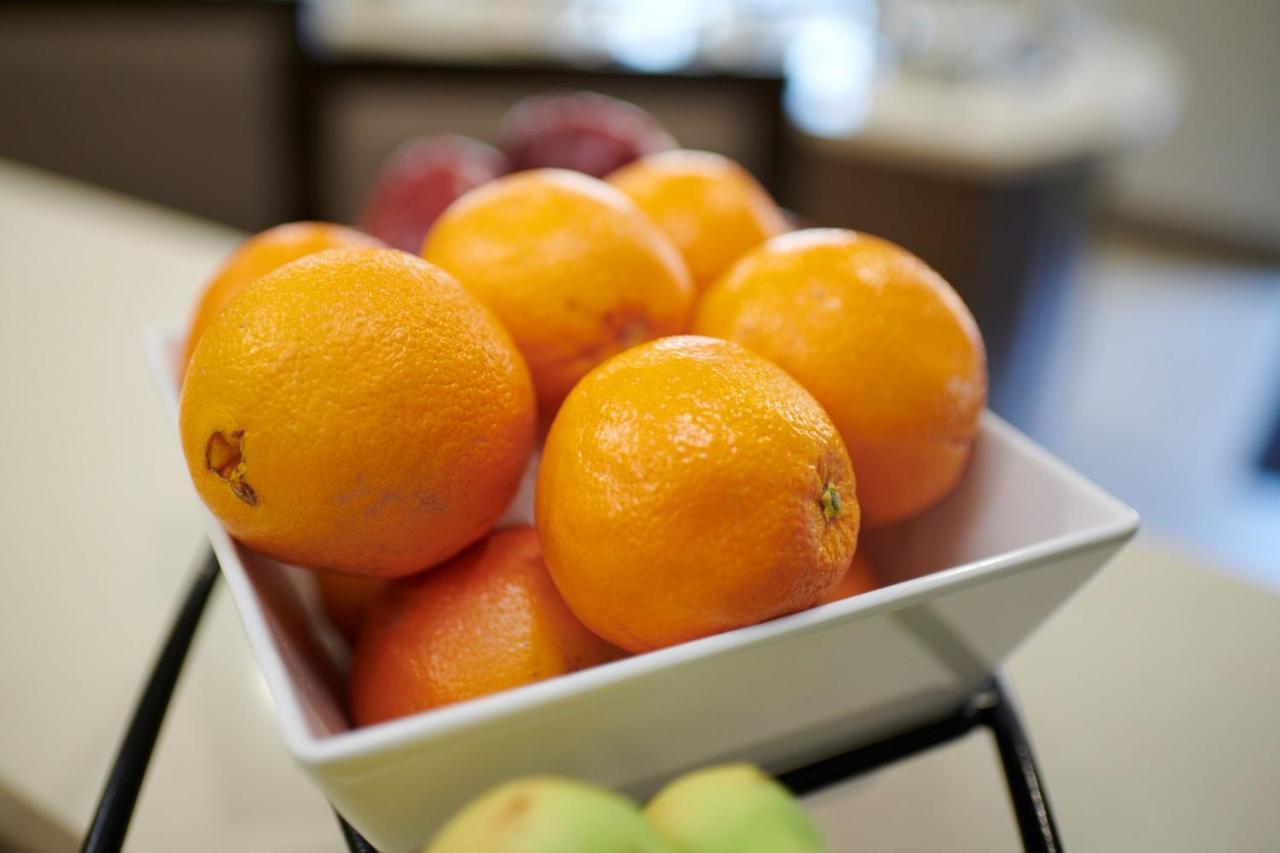 Staybridge Suites - Denton By Ihg Εξωτερικό φωτογραφία